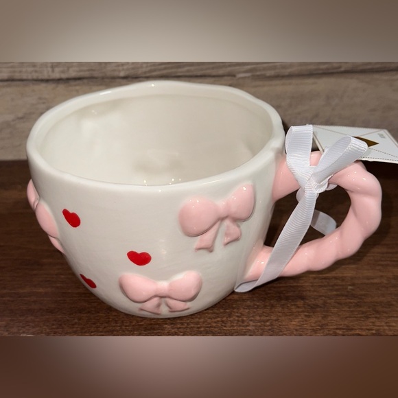 Super Cute Ceramic Mug with Red Hearts ❤️  and Pink Bows 🎀  Valentines Day - Picture 7 of 10